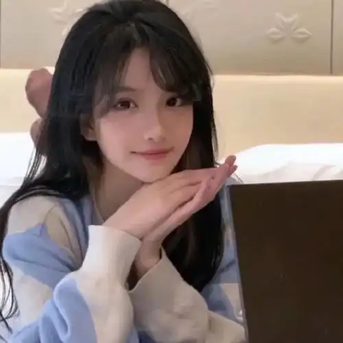 头像女生我只是一个寻找我内心平静的混乱女孩