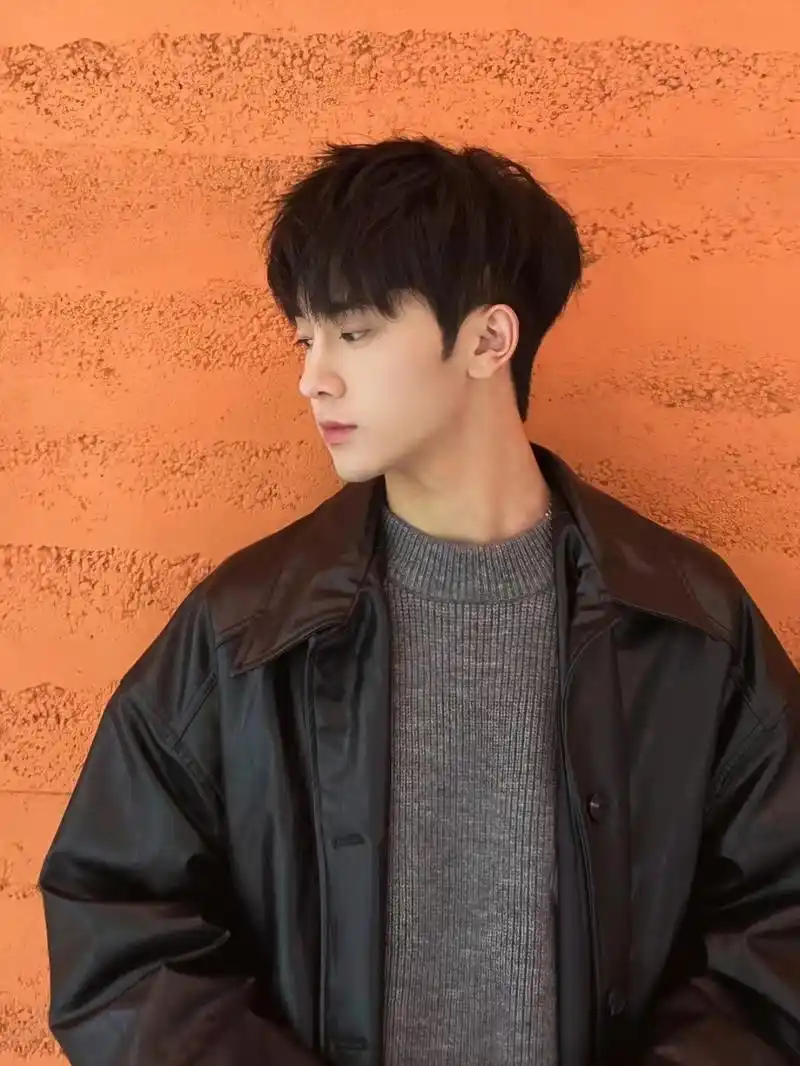 近期原创效果图 既有摩根烫的蓬松度也有纹理的"s"形水波纹 卷度的不