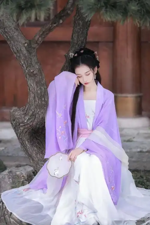 低至80元/套,白菜,紫色系汉服,凭实力貌美!