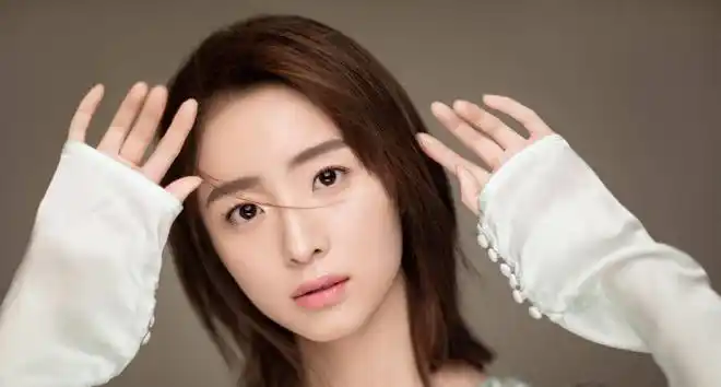 有颜值但是一直不温不火的娱乐圈90后女明星谁让你惋惜?_网易订阅