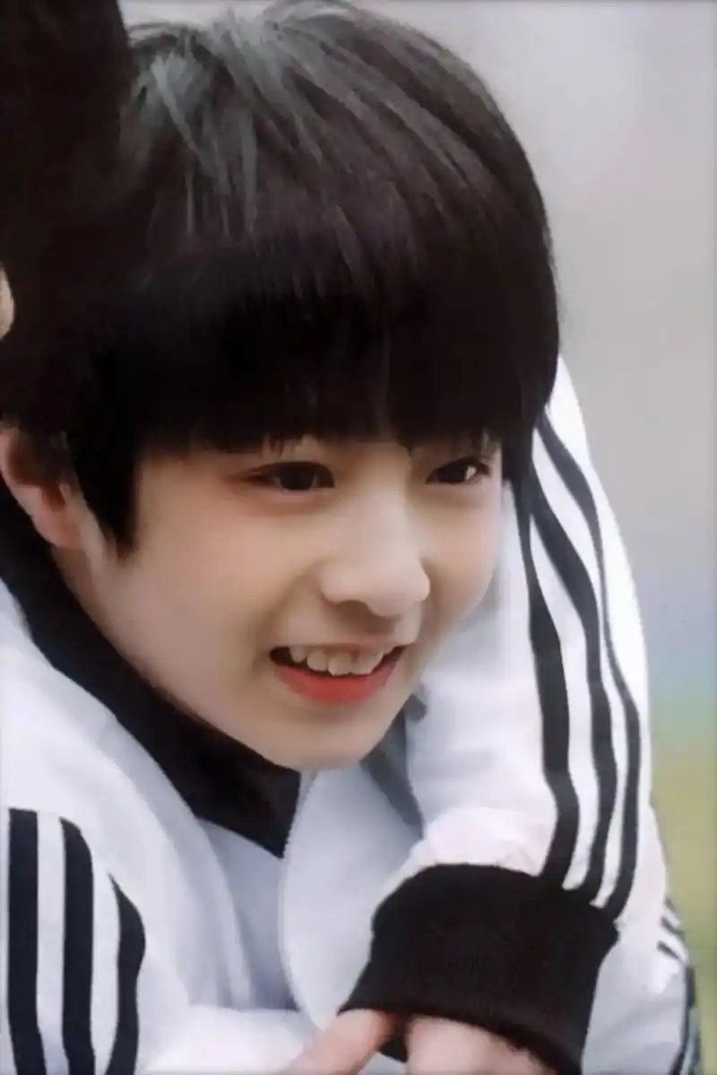 刘耀文#生日快乐 致十六岁的刘耀文: ～生日快乐呀,十六岁 - 抖音