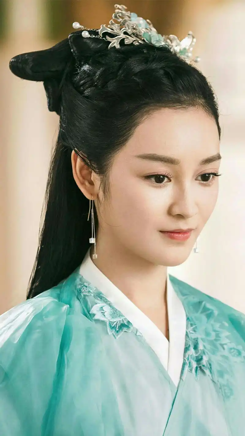 精美图集|清雅脱俗的古装美人王一菲