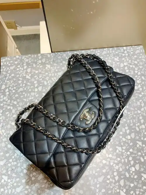 95新chanel香奈儿cf中号黑银荔枝皮双盖链条包