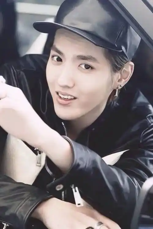 同时,2021年还是吴亦凡换大运的一年,更加加剧了形势的动荡.