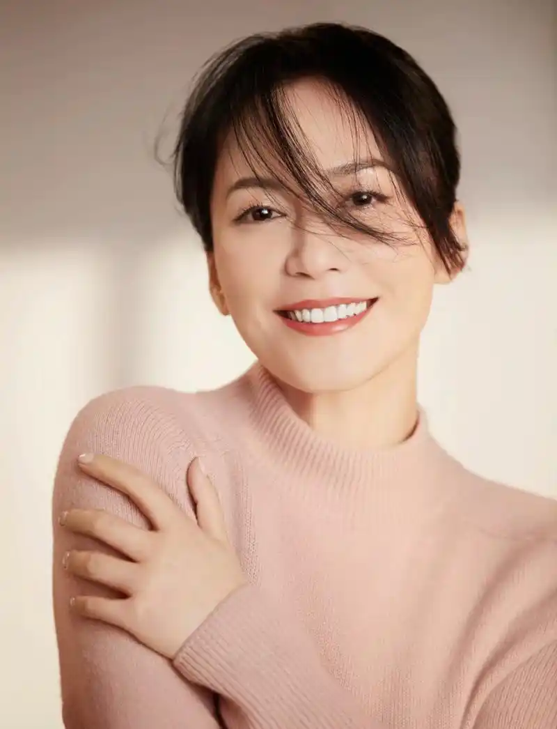 姨圈天花板,45位70后女演员大盘点(一) 16615俞飞鸿,71年,浙江