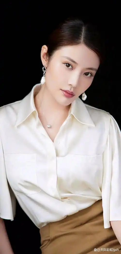 徐冬冬,中国内地女演员,歌手