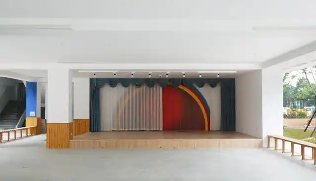 才艺展示小舞台