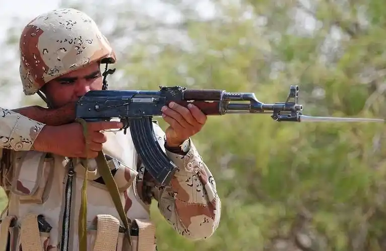 伊朗损失惨重,一艘军火船在公海被截获,法国:感谢送上大礼