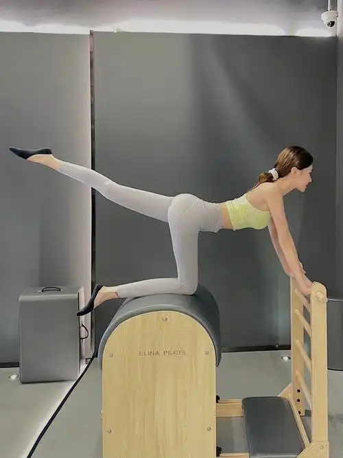 普拉提力与美的结合006907