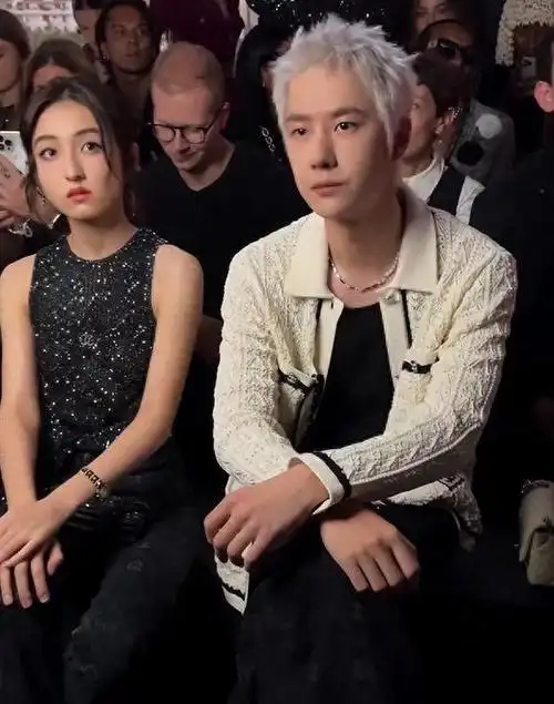 巴黎时装周最后一波:杨紫迷惑演出,董洁生图露羞,王一博似卤蛋