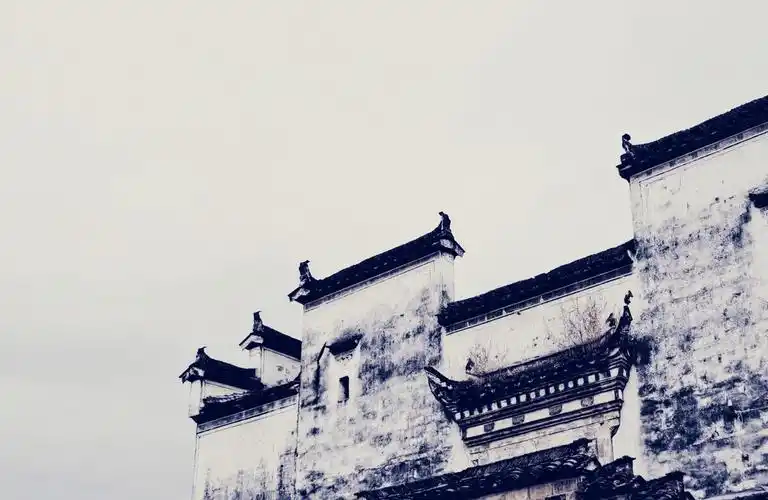 青砖黛瓦徽派建筑