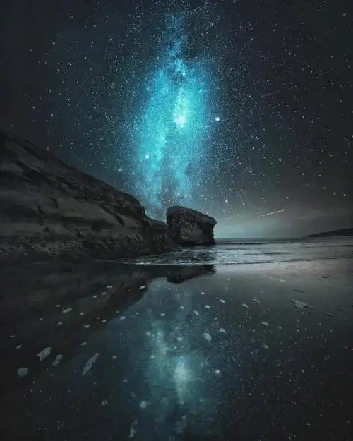 黑夜孤独伤感的句子图片(适合深夜一个人的句子)