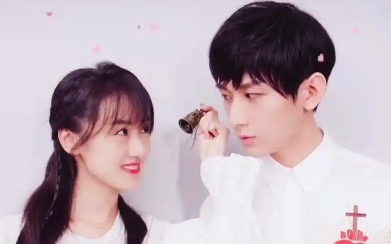 成毅袁冰妍811同框互动好甜啊啊啊啊啊啊啊啊啊啊啊