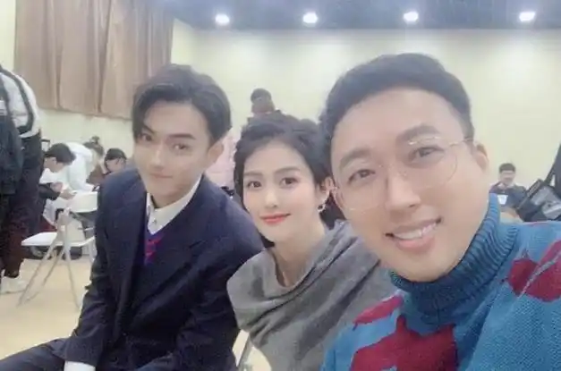 而许凯的贵人就是于正.每个人生命中都会有贵人.