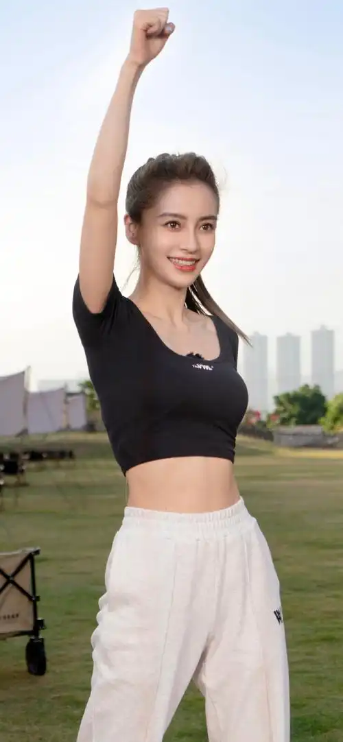 杨颖健身彩蛋六宫格##angelababy运动风六宫格随拍