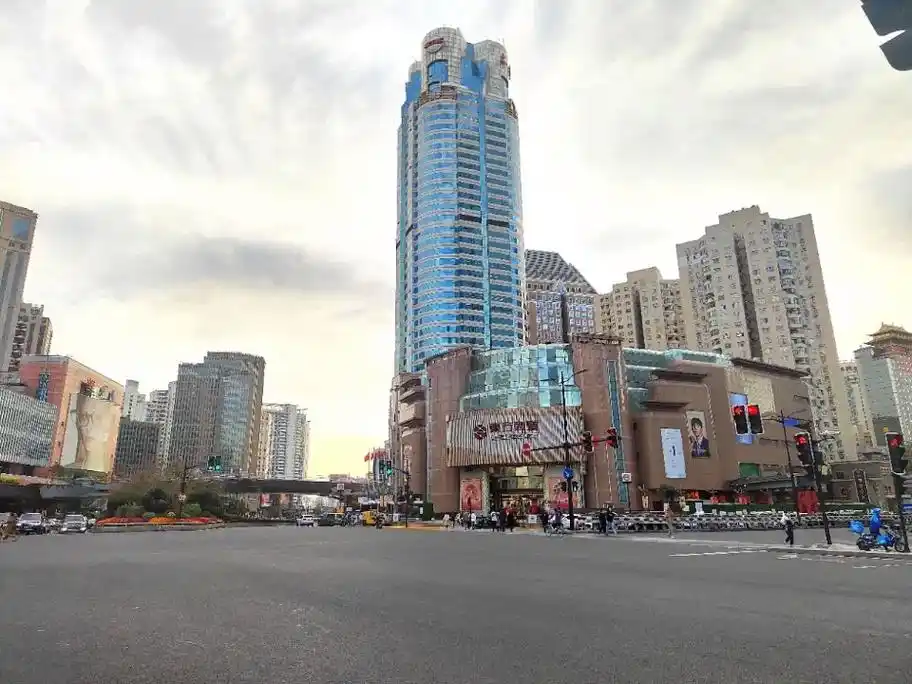 上海实业大厦.实业大厦新出精装办公室 面积:  350平 单 - 抖音