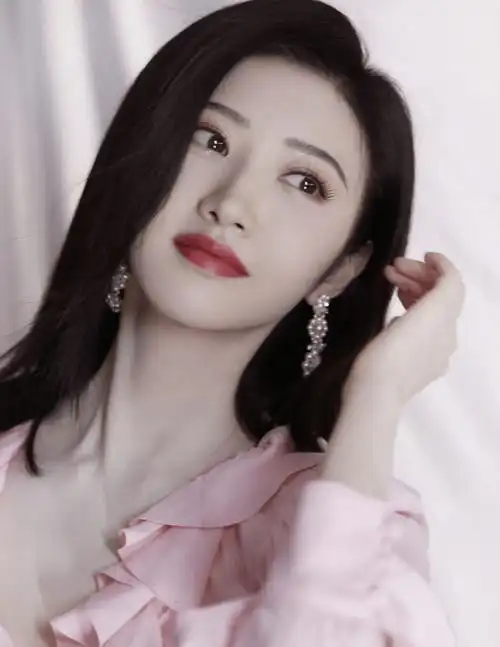 景甜粉红连衣裙造型:美丽可爱小仙女