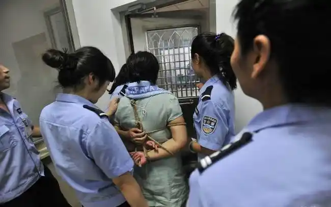 直击女死刑犯的最后5小时人生图