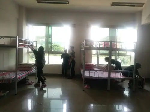 骄阳似我,愿逐明月――记中央民大附中昆明五华实验学校初2021届新生