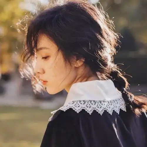 想求女生侧脸的头像