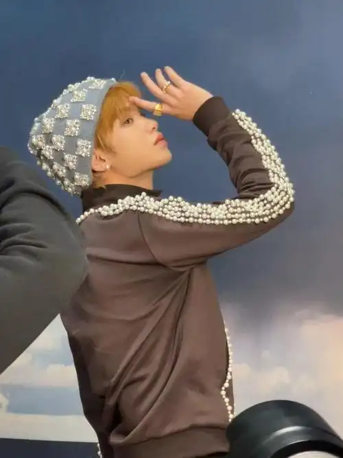 黄明昊|杂志|名品_新浪新闻