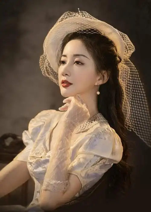 陈欣予端午节复古写真释出民国怀旧氛围感十足