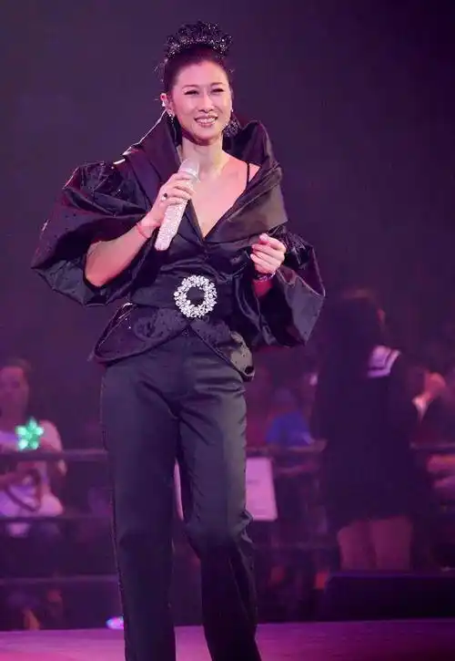 原创叶倩文有人说她是知名度最低也是最不重名利的乐坛天后