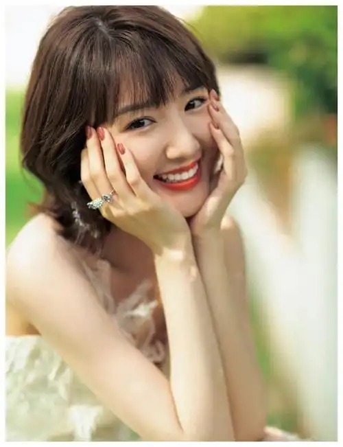 娱乐圈中笑容甜美的5位女明星,个个使人如沐春风,心旷神怡