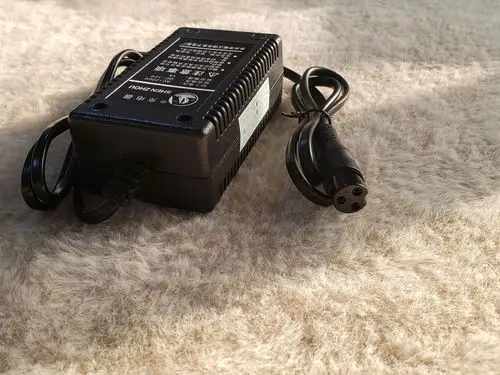 cdq-05 电动喷雾器神舟牌充电器电流1a 8a铅酸电池充电器圆孔插头-阿