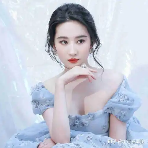 刘亦菲之所以能称为骨相天花板是因为她头骨生的完美,高颅顶,圆头