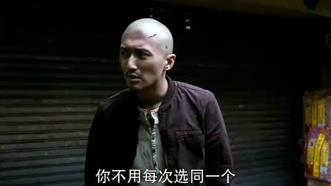 线人:谢霆锋凭借这片电影获得影帝,把细鬼刻画得入木三分,精彩