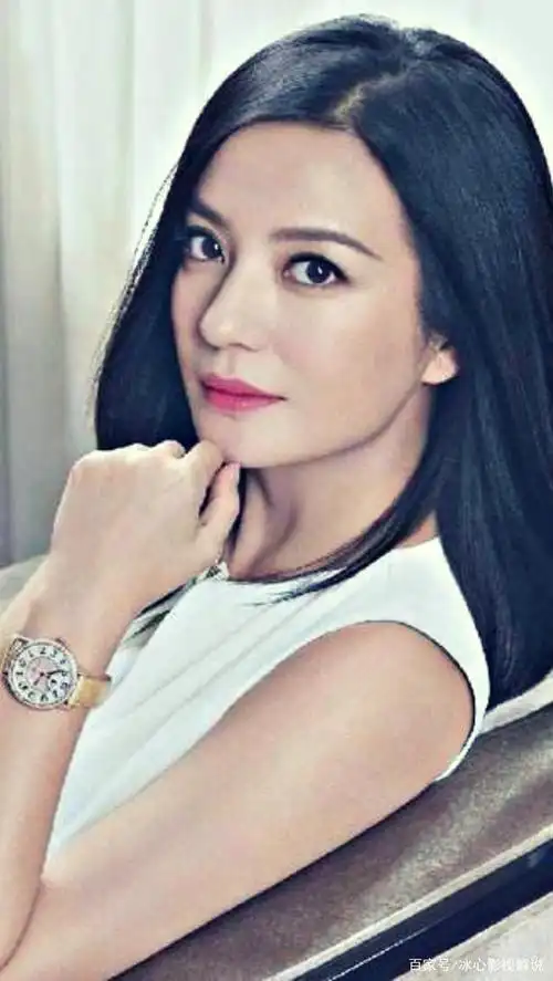 赵薇时尚唯美写真照,魅力十足