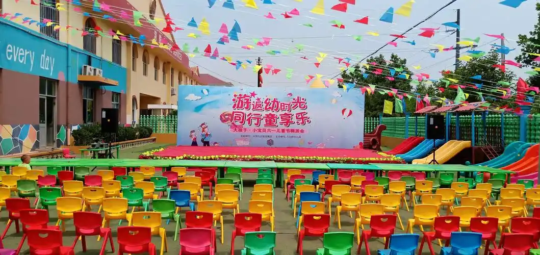 属于宝贝们的舞台已经布置完毕,尽情展现自己吧