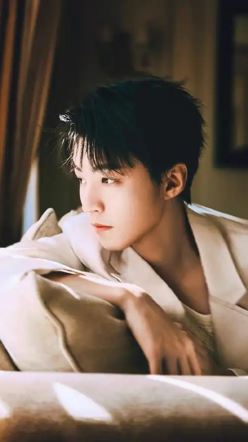 #王俊凯苏系侧颜#