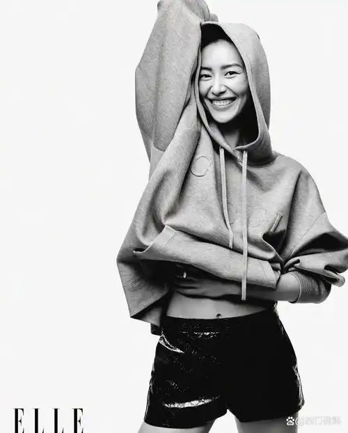 刘雯大寸头造型真是歹毒!