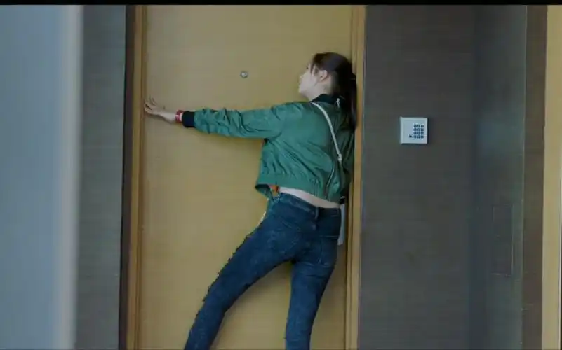 女星牛仔裤之关晓彤