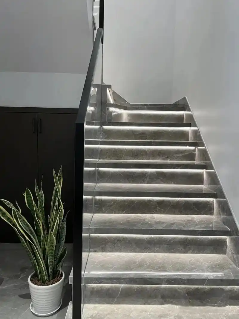 瓷砖90大理石.楼梯踏步瓷砖该怎么选择 - 抖音