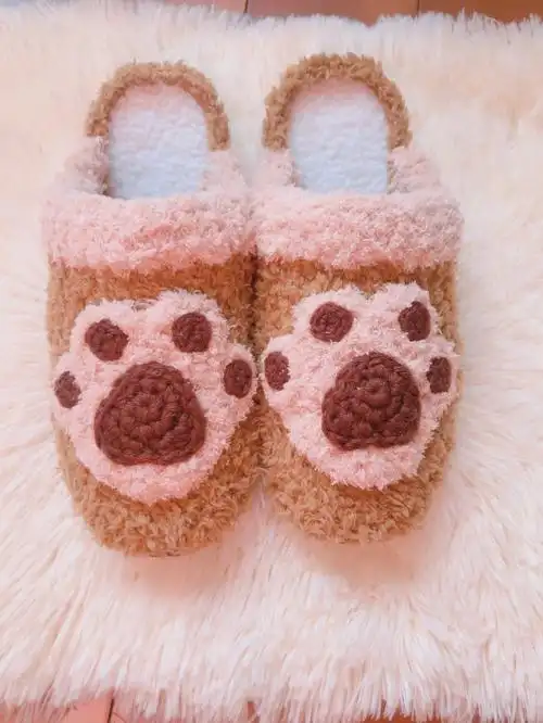 原创手工钩织猫爪纹拖鞋