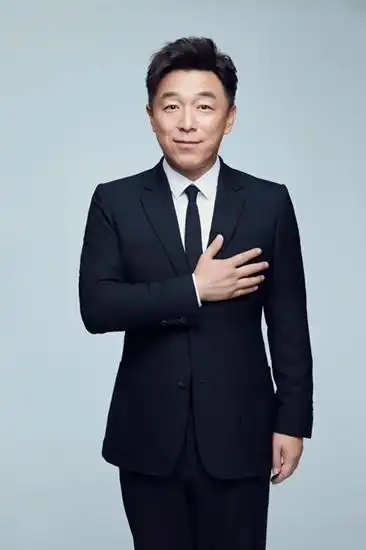 观一出好戏愿风平浪静黄渤接受本报独家专访上影节开启是对所有人的