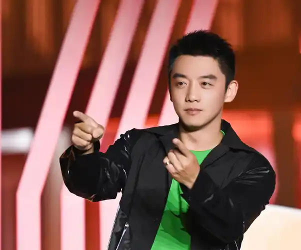 跑男"边缘人"再次被欺负,导演的"不作为"才是问题所在_郑恺_李晨_武艺