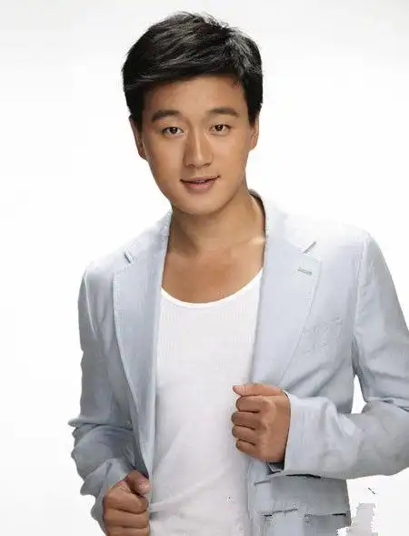 娱乐圈里的满清贵族后裔有的倾城倾国有的逐渐凋落