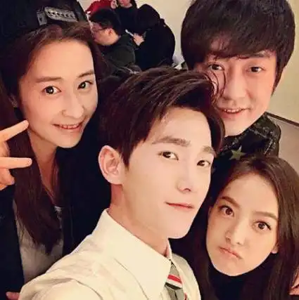 "最惨顶流"杨洋:综艺落终生咳疾,苦恋李沁收服乔欣却被恩师状告