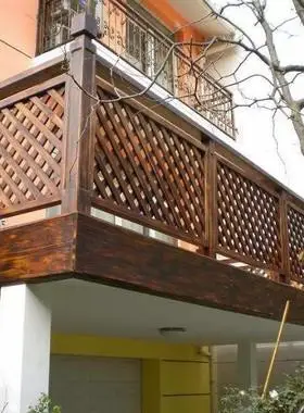 防腐木围栏户外栅栏碳化木实木栏杆花园庭院护栏篱笆围墙定制网格