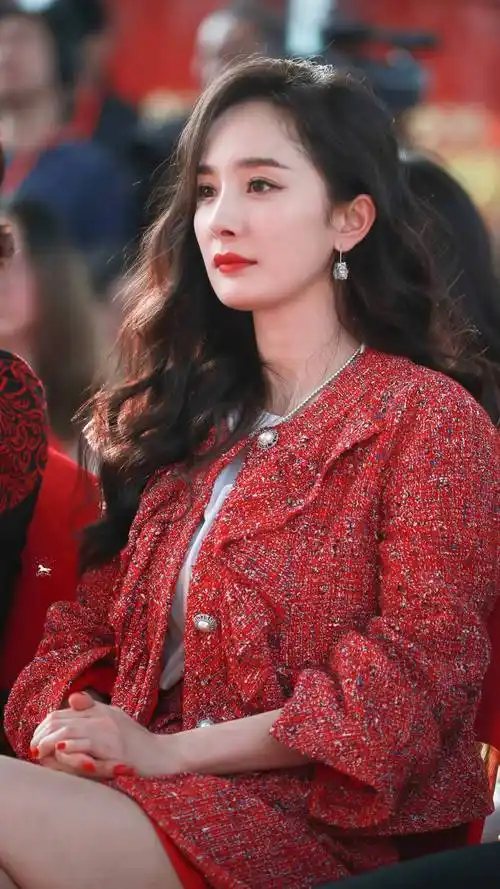 杨幂为什么敢在娱乐圈这么霸气?