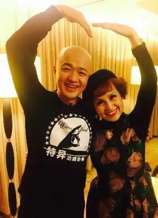 包贝尔和包文婧的爱恨情仇