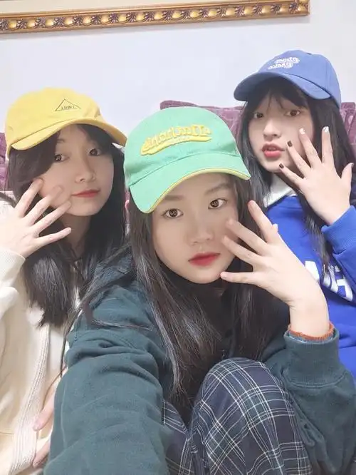 三人拍照姿势快学起来吧7878