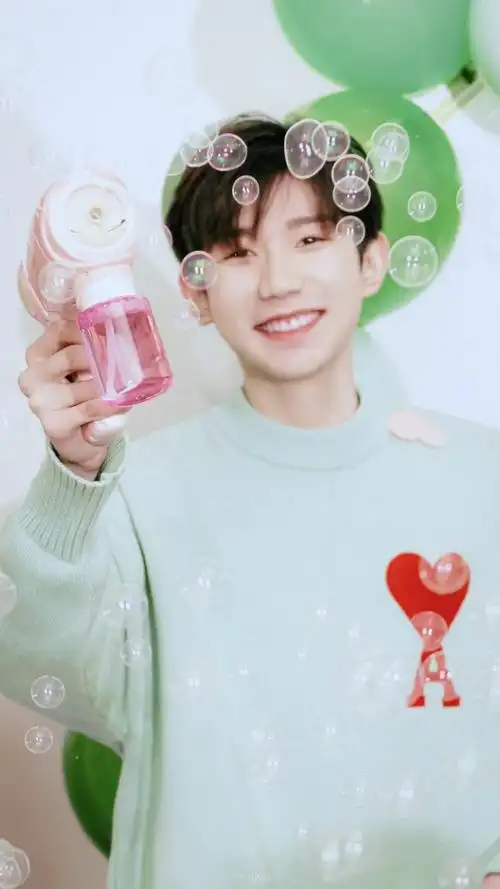 王源【11.8】 cr.海盐不甜了 - 堆糖,美图壁纸兴趣社区