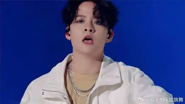 刘逸云舞台表演太飒,不愧是六边形女艺人|乘风2023