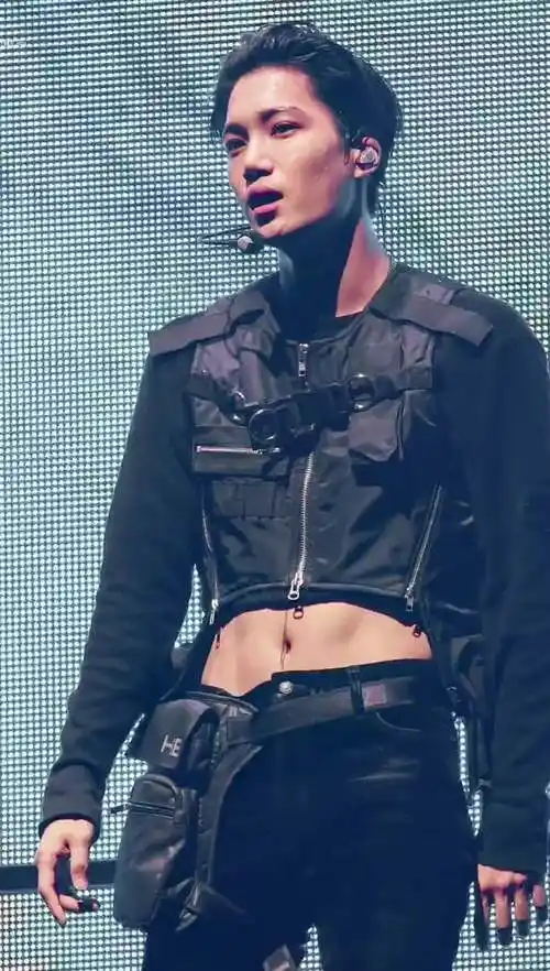 【金钟仁ins】【金钟仁腹肌】【金钟仁世界第一可爱】【金钟仁爱豆之