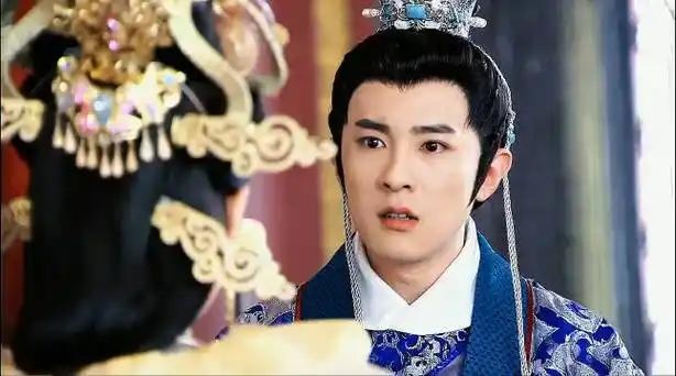 昨天狗仔曝的d改男主隐婚当爸是季肖冰……|季肖冰|狗仔|伯邑考_新浪